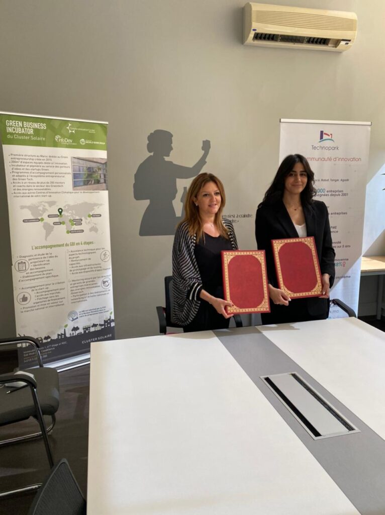 Mme. Lamiae Benmakhlouf, Directrice Générale du Technopark et Mme. Fatima Zahra El Khalifa, Directrice Générale du Cluster Solaire.
